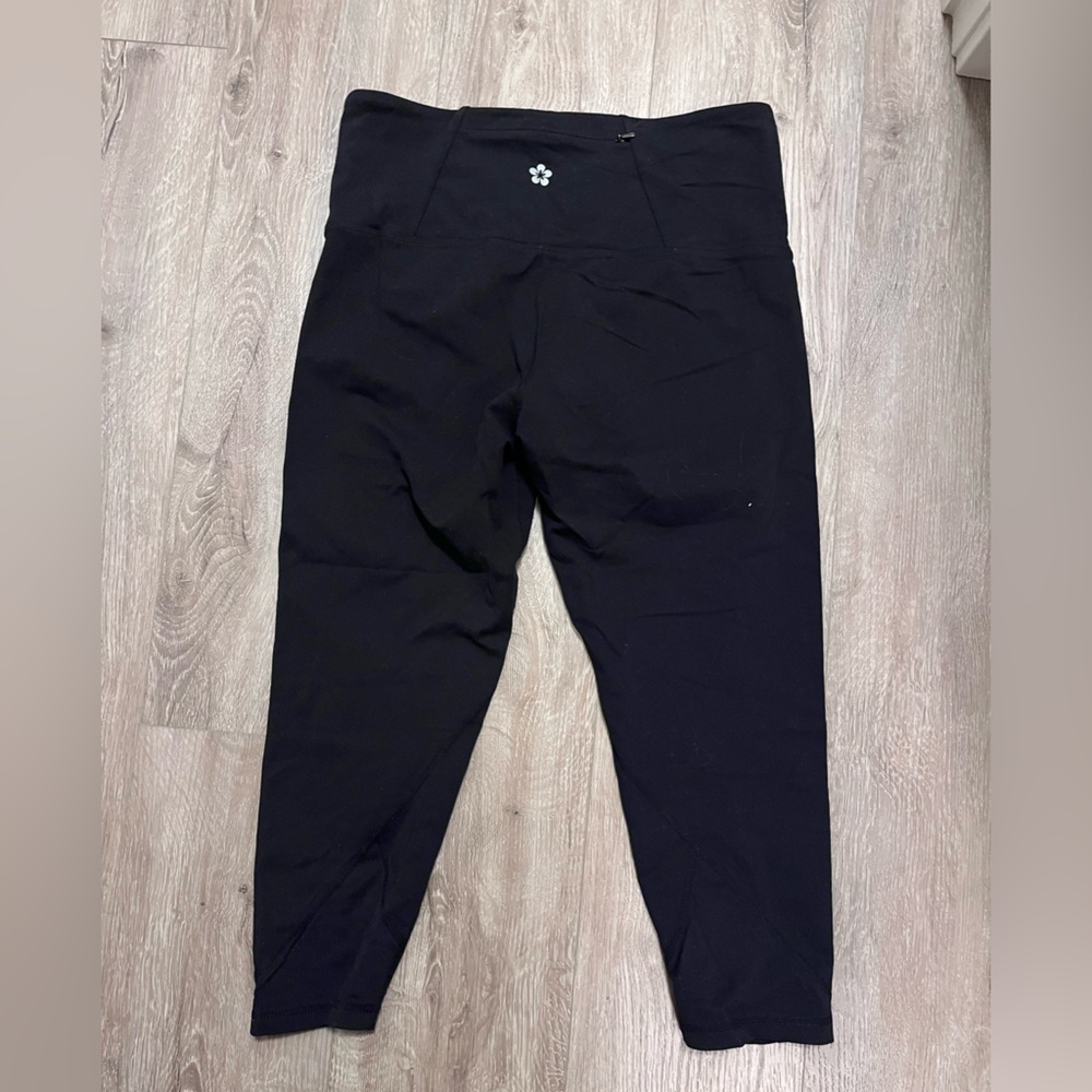 Tuff Athletics Black Leggings 3/4